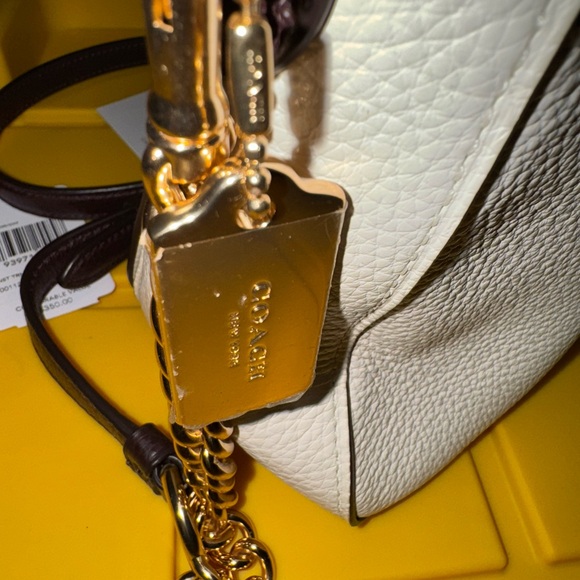 Authentic Coach Cassidy - Picture 6 of 10